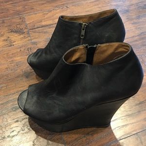 Steve Madden wicked black leather wedges