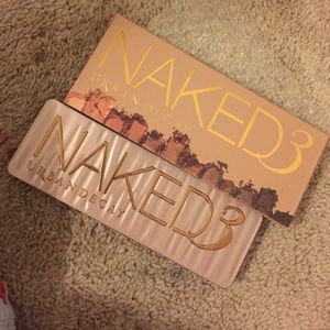 Not authentic Naked 3 palette but it is pigmented