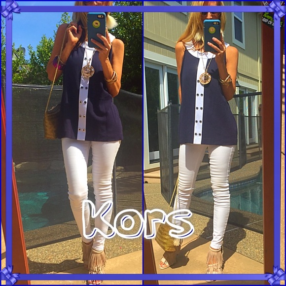 ๐SOLD๐ - Picture 3 of 4