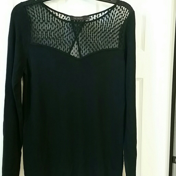Lightweight sweater