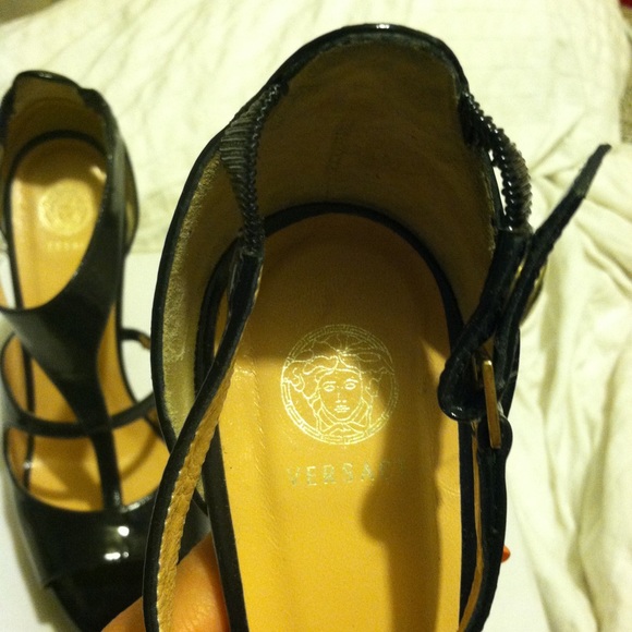 Authentic Versace high heels - Picture 2 of 4