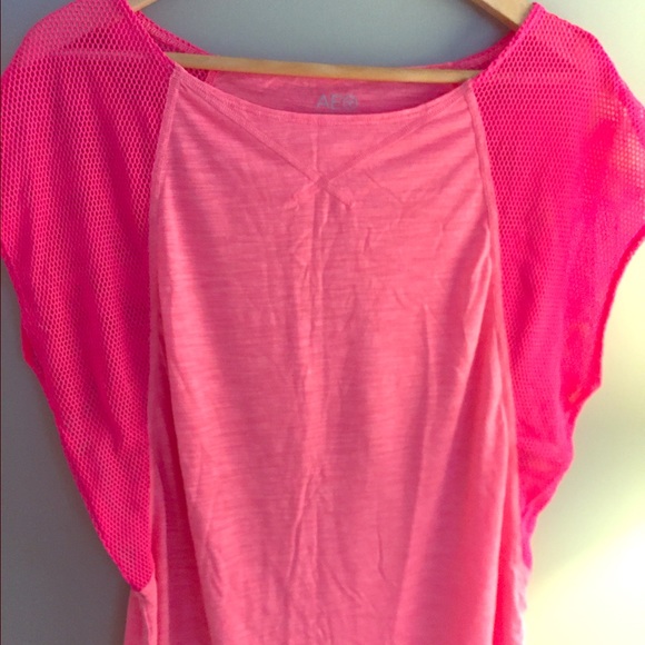 Workout tank top