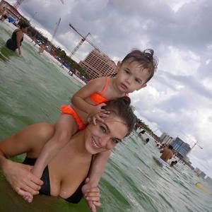 Meet your Posher, Cassandra