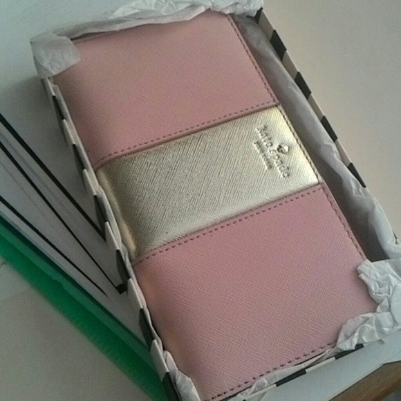 NWT Kate Spade pink wallet - Picture 1 of 3