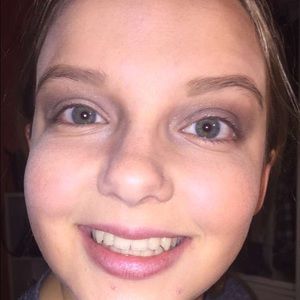 Meet your Posher, Rayn