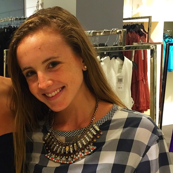 Meet your Posher, Alexandra