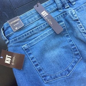 NEW KUT from the Kloth Katherine Boyfriend Jeans