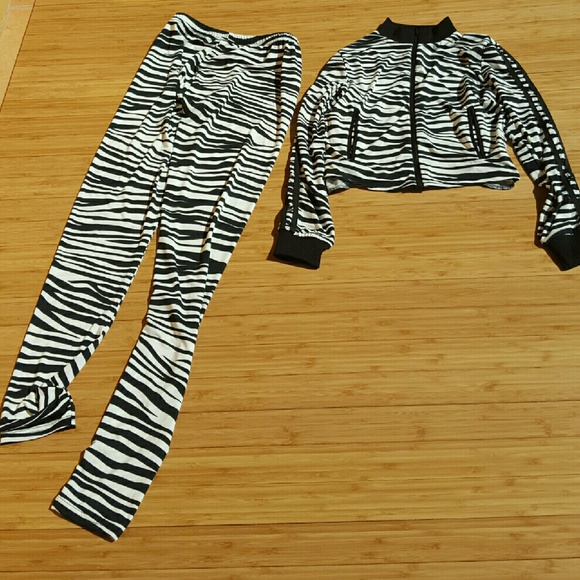 New black and white clubwear jumpsuit - Picture 2 of 2