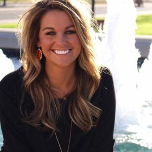 Meet your Posher, Bailey