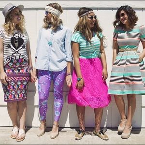 Love LuLaRoe and Free Clothes