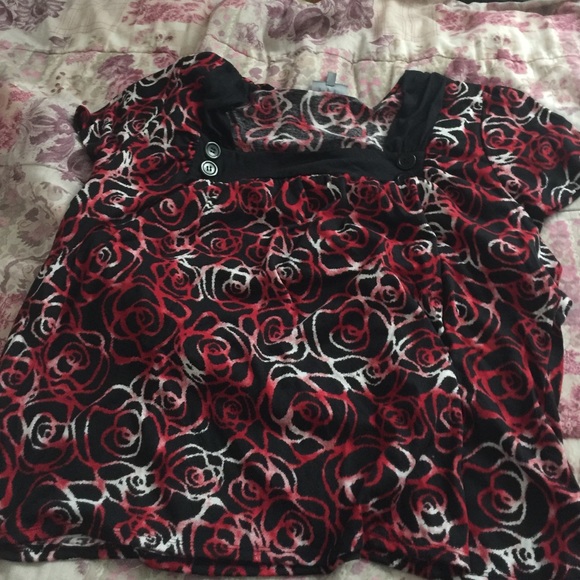 Black white and red top