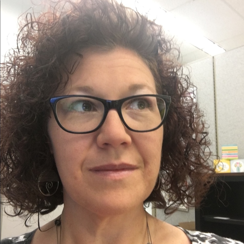 Meet your Posher, Amy.   Posh ambassador