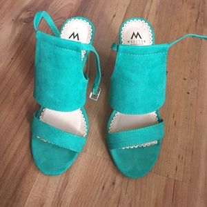 Stacked heel sandal 4" heel