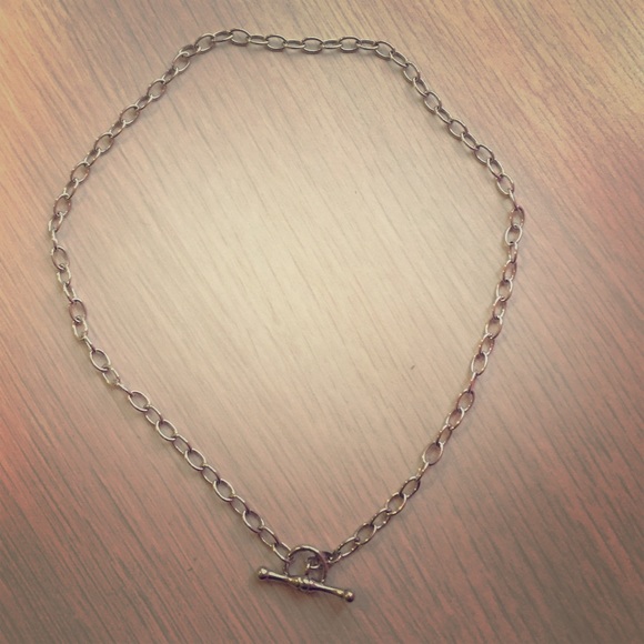 Silver toggle chain necklace