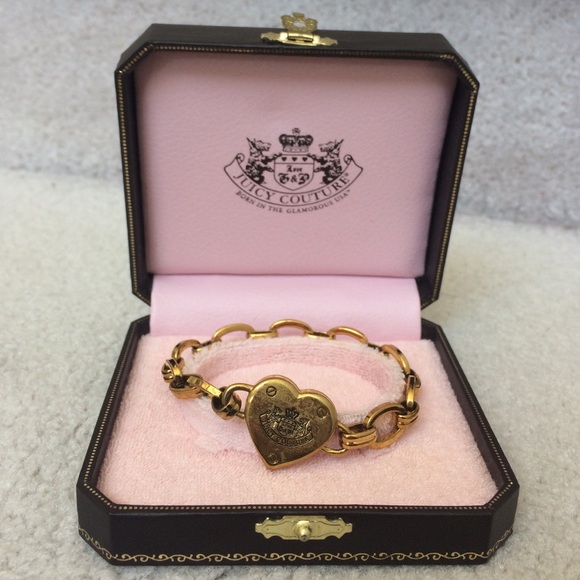 Juicy Couture B-turnlock heart bracelet