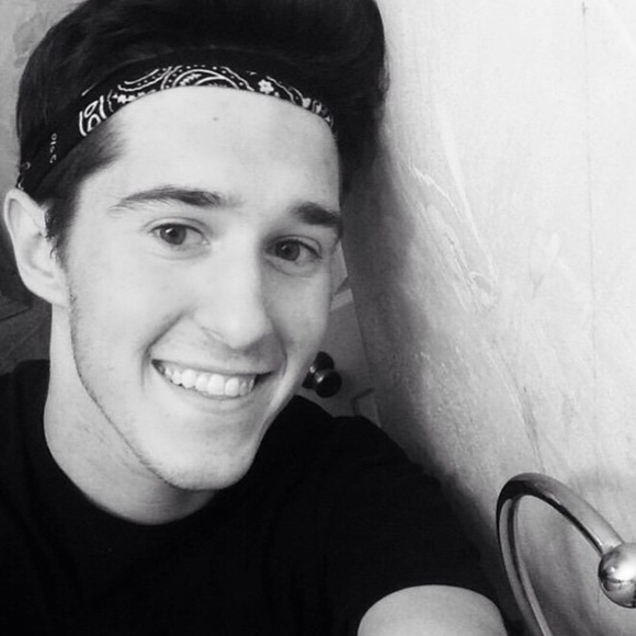 Meet your Posher, Kevin - Picture 1 of 1