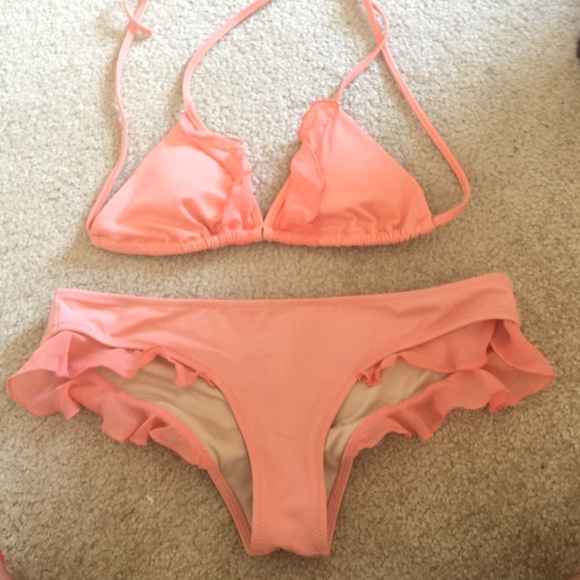 Vitoria's secret peach bikini