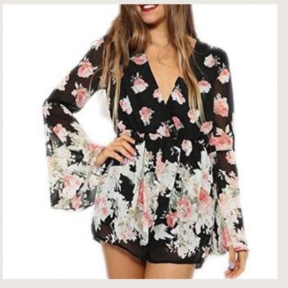 Other - NEW black flowered romper