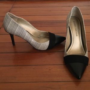 Audrey Brooke black and white heel