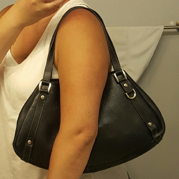 Gucci Leather Shoulder Bag - Picture 4 of 4