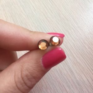 Light brown crystal studs