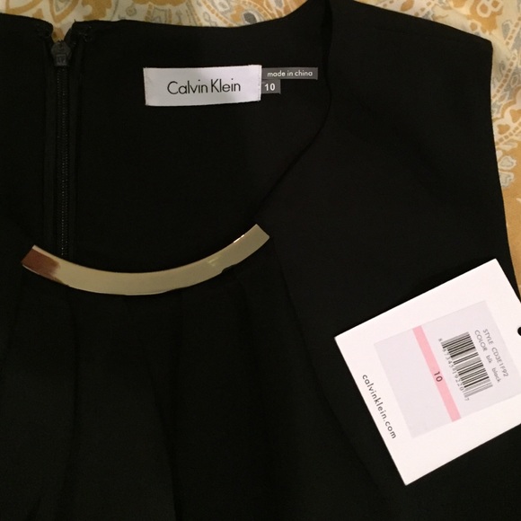 New black, classic Calvin Klein dress - Picture 4 of 4
