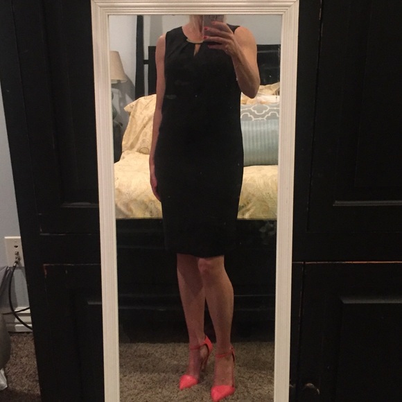 New black, classic Calvin Klein dress - Picture 2 of 4