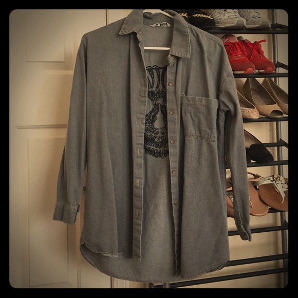 Grey overfit button down long shirt - Picture 1 of 2