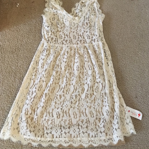 Never worn - Picture 2 of 3