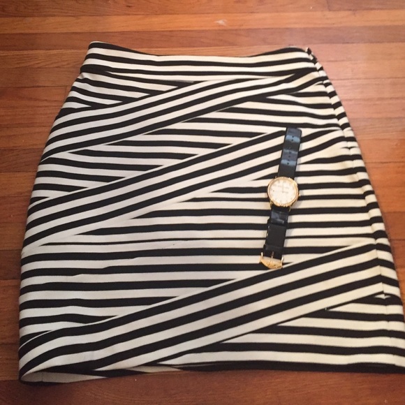 Express Mini Skirt