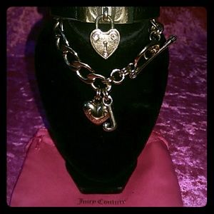 NWOT gold juicy Couture braclet