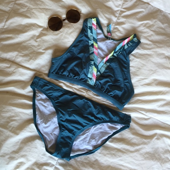 Bikini Set by Curve Designs