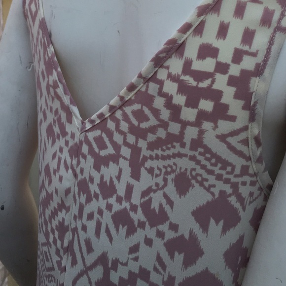 🚫SOLD/BUNDLED🚫 Painted Threads High Low Top - Picture 3 of 3