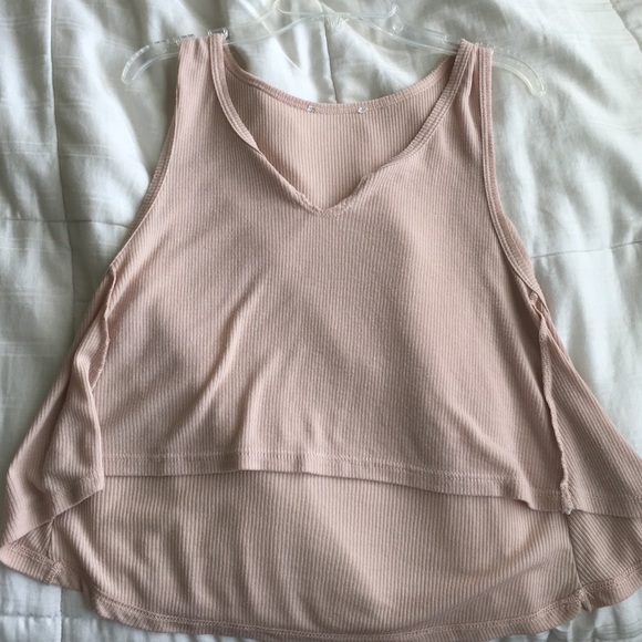 light pink semi cropped tank