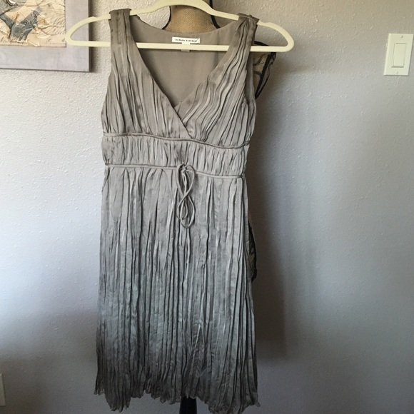 Banana Republic Gray Runched Dress - Picture 1 of 4