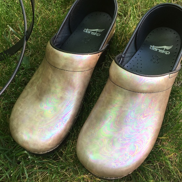 Dansko Shoes - Dansko Women's Patent Leather Clogs
