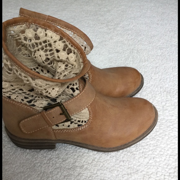 SOLD ❗️EUC Mix No 6 Crochet Ankle Booties - Picture 2 of 4