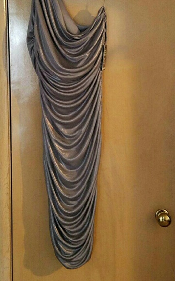 Dress - Picture 3 of 3