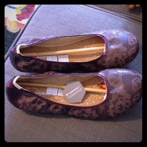 Vivobarefoot jing jing shoes in lace plum