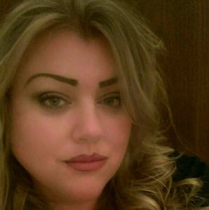 Meet your Posher, Jeannine