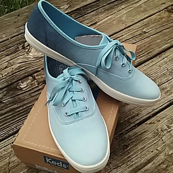 Keds original tie sneakers
