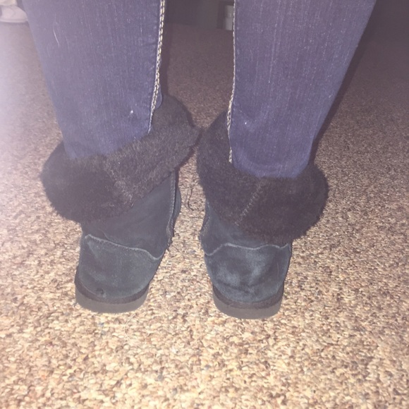 Shoes - Picture 2 of 2