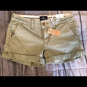 Brand new forest green American Eagle shorts
