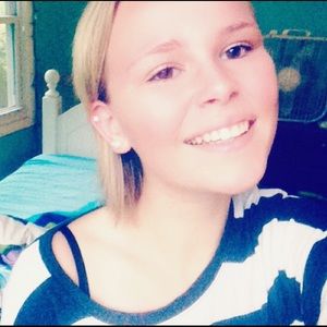 Meet your Posher, Isabelle