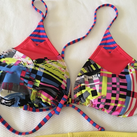 Mix and Match Bikini - Picture 3 of 4