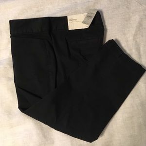 NWT Loft Marisa Black Cropped Pant (4P)