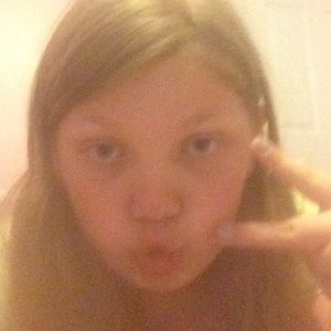 Meet your Posher, Caitlin