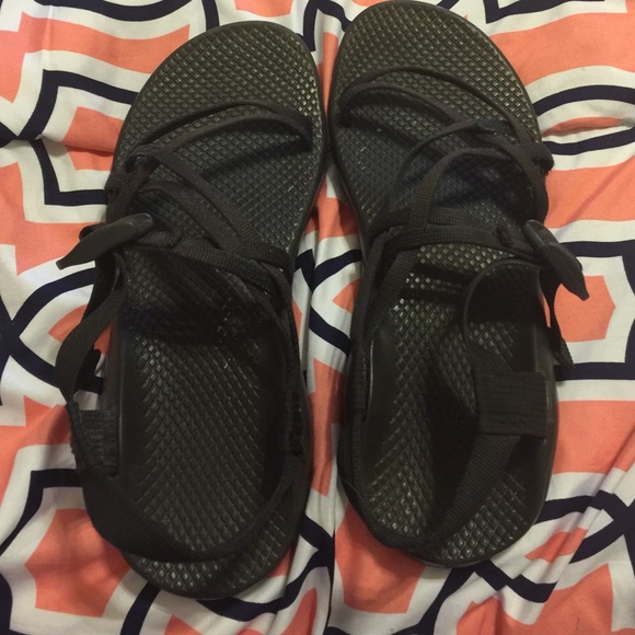 Black chacos