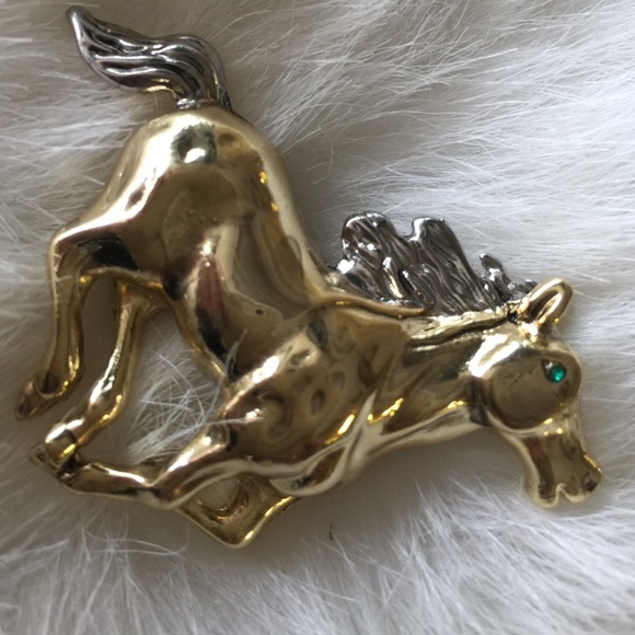Fashion jewelry golden horse crystal emerald eye