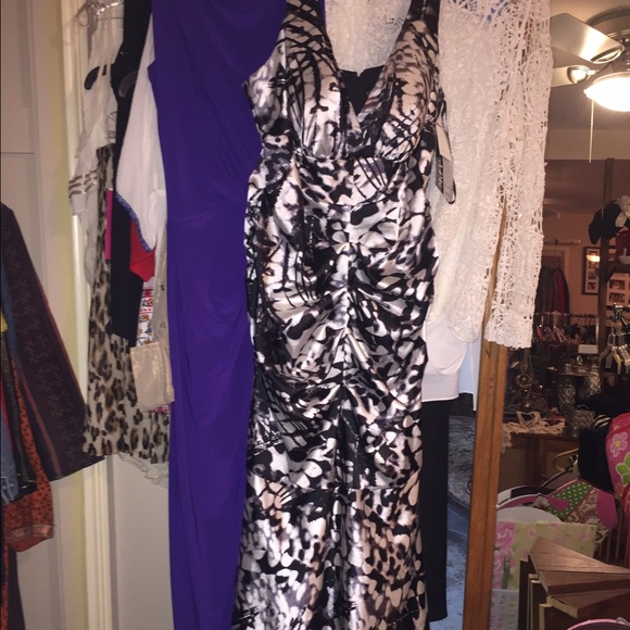 evening gown - Picture 4 of 4